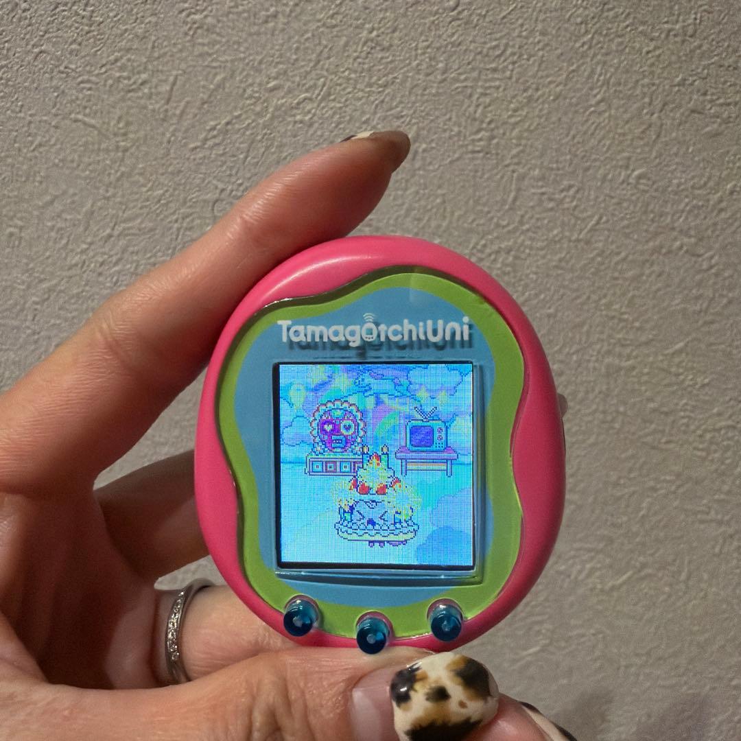 【箱無し本体バンドのみ】Tamagotchi Uni Purple