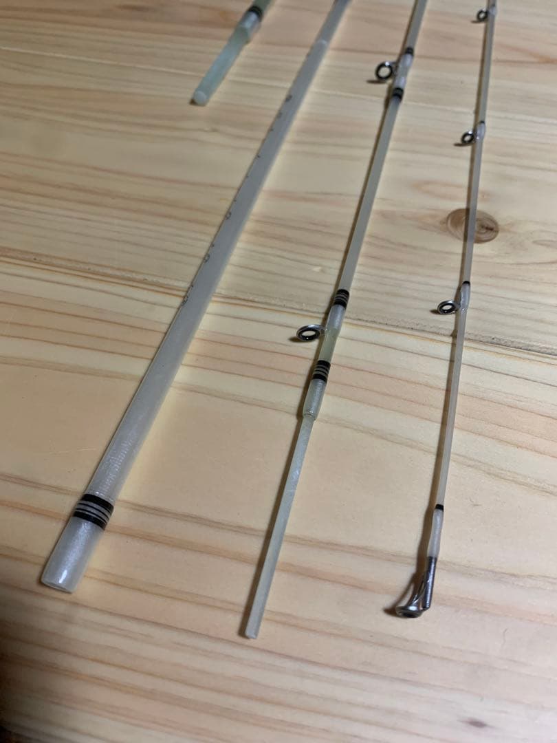 トラウトロッド グラスファイバー製 クリア/ホワイト