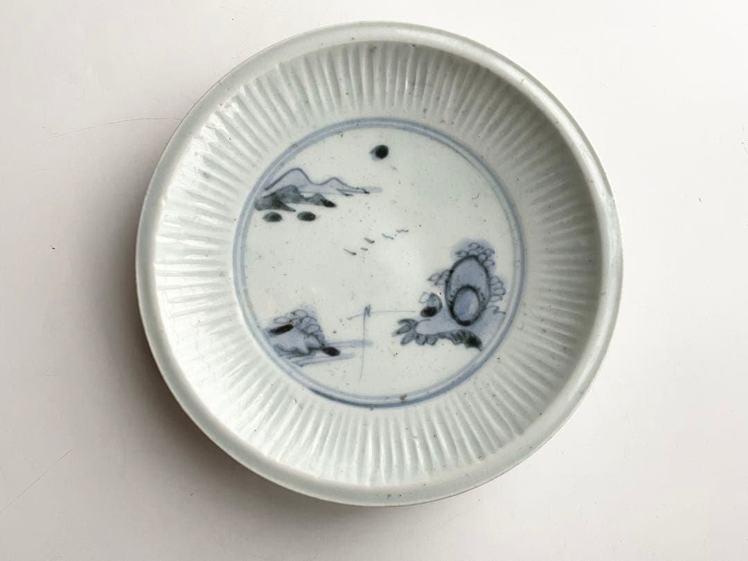 骨董　アンティーク　初期伊万里　染付　独釣図　鎬縁　六寸皿　丸皿　古伊万里　完品