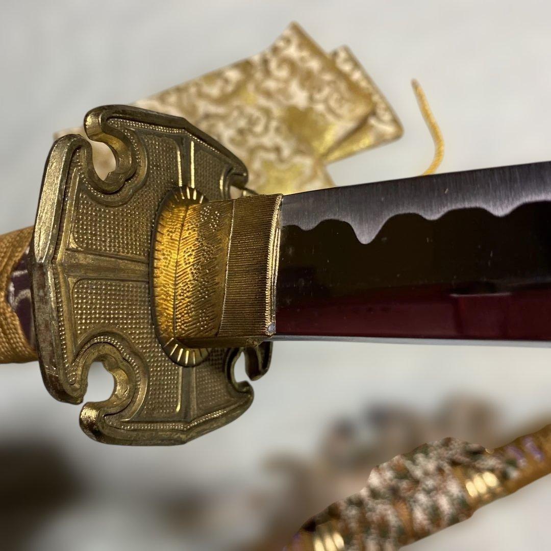 豪華版模造刀(刀袋付) 太刀造り 金茶柄 太刀型金鍔 金呂鞘