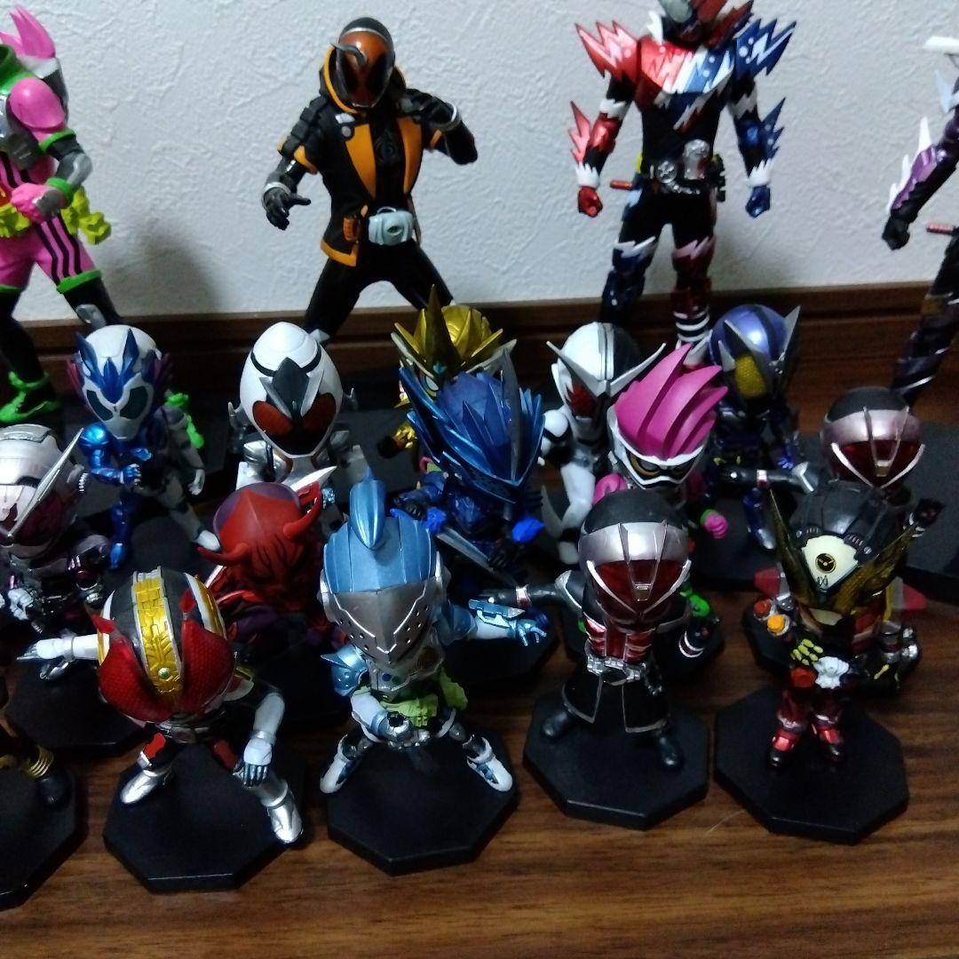 仮面ライダー　1番くじ　装動　フィギュア