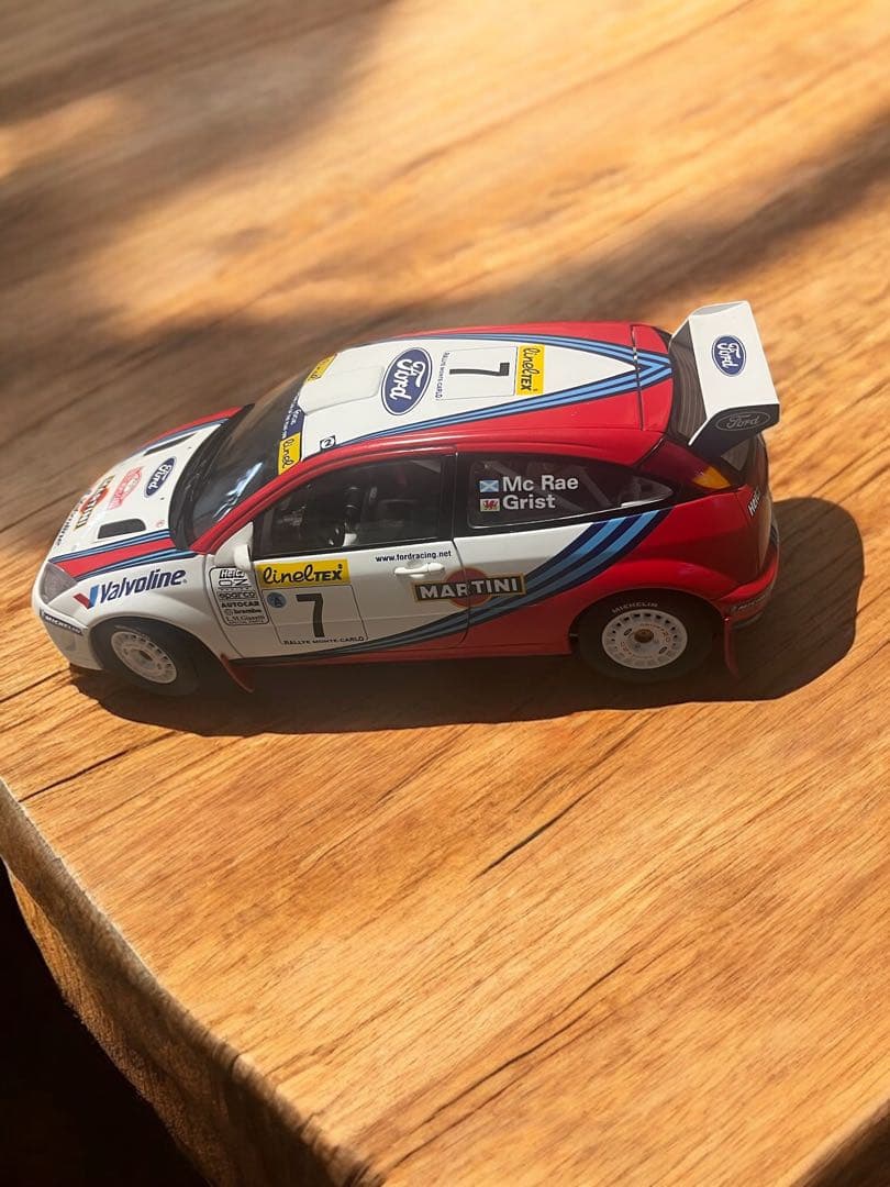 オートアート　1/18 フォードフォーカス WRC 1999