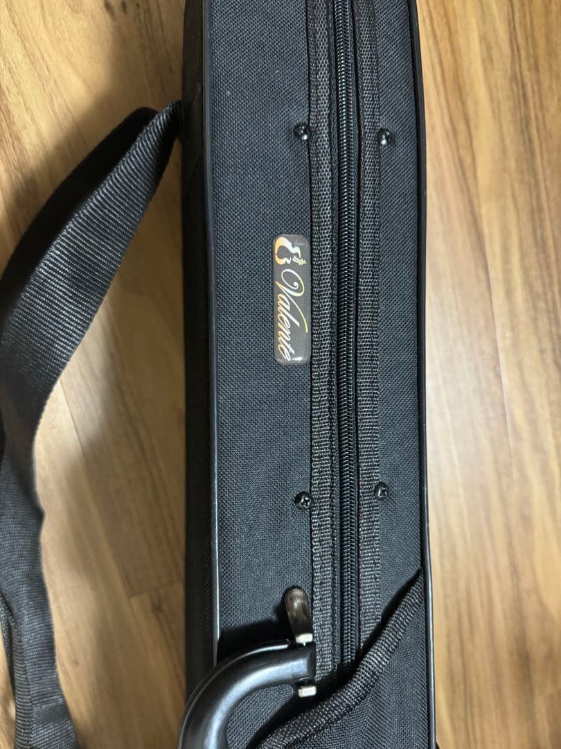 バイオリン 1/4 弓、肩当て、ケース付き