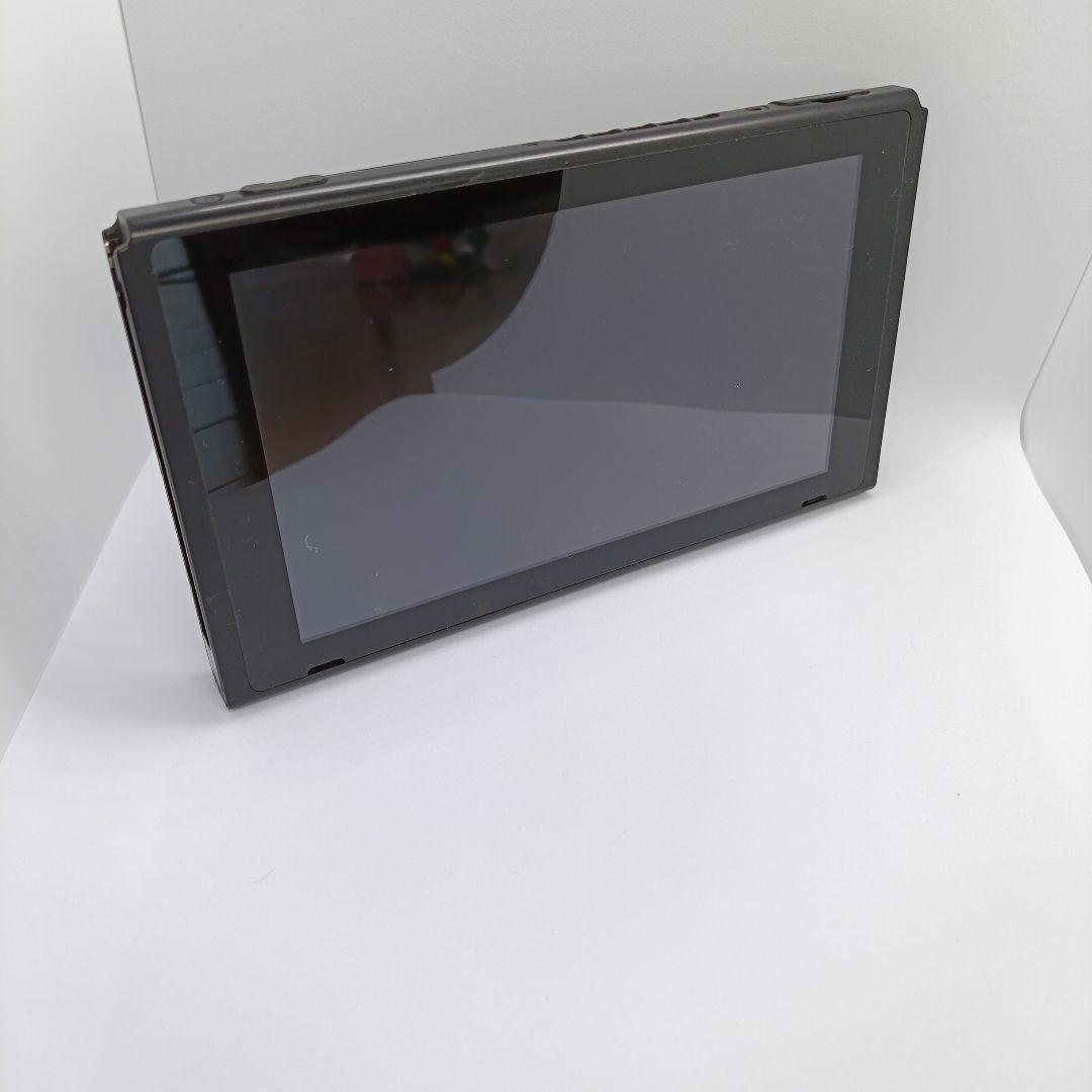 NintendoSWITCH本体のみ　ジョイコン・ドックなし