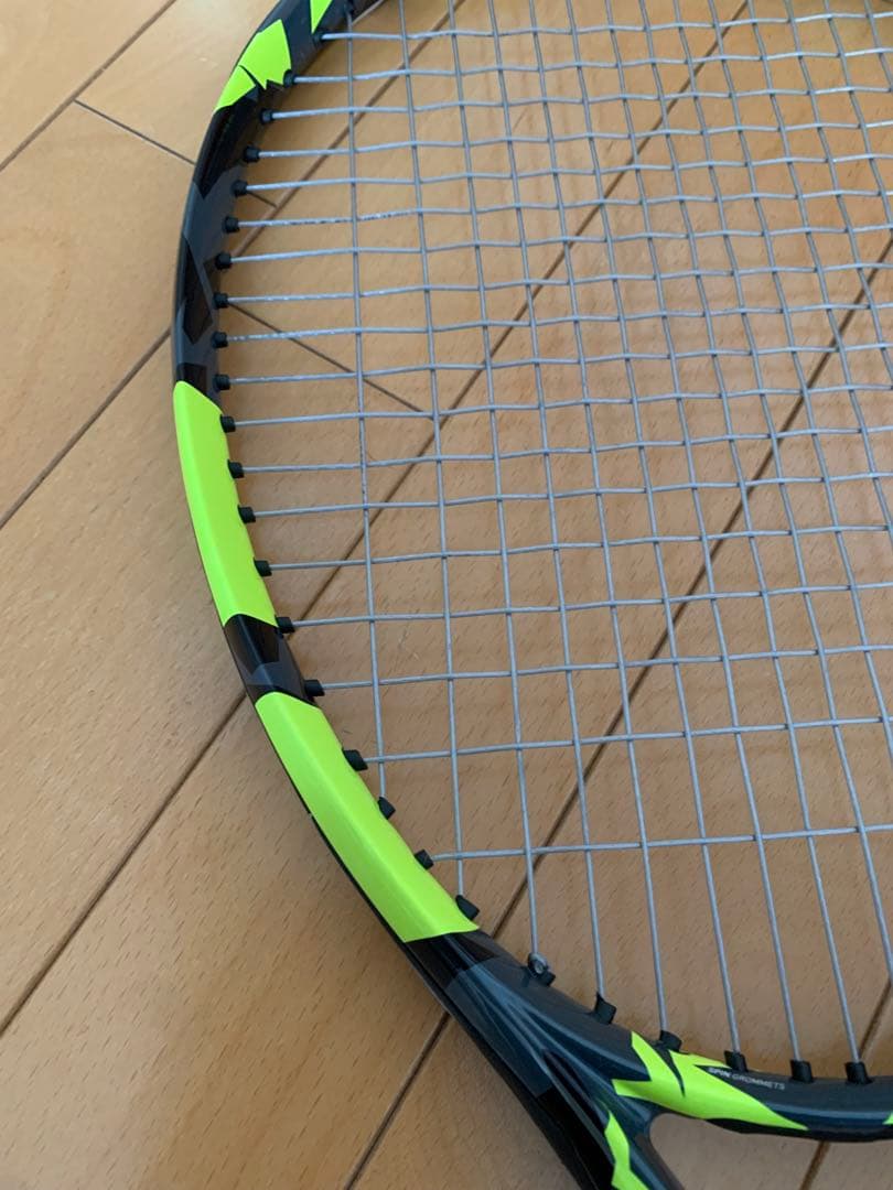 バボラ ピュアアエロ 100