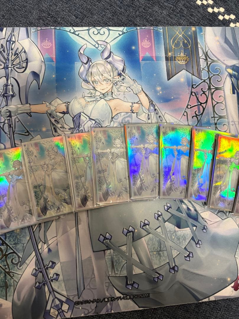 遊戯王　白銀の城のラビュリンス プレイマット　スリーブ