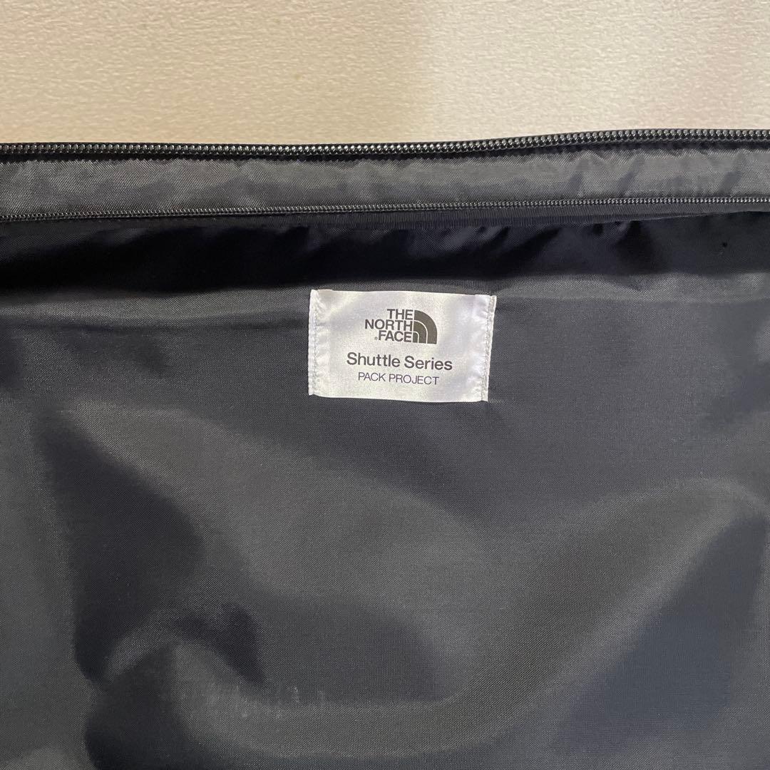 q*o様 「美品 」ノースフェイス　シャトルローラー NM81360 廃盤モデル