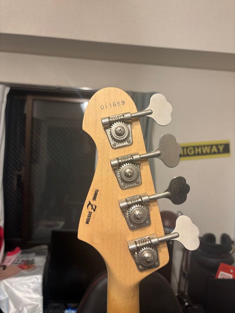 AtelierZ エレキベース ジャズベースサンバースト ケース付き