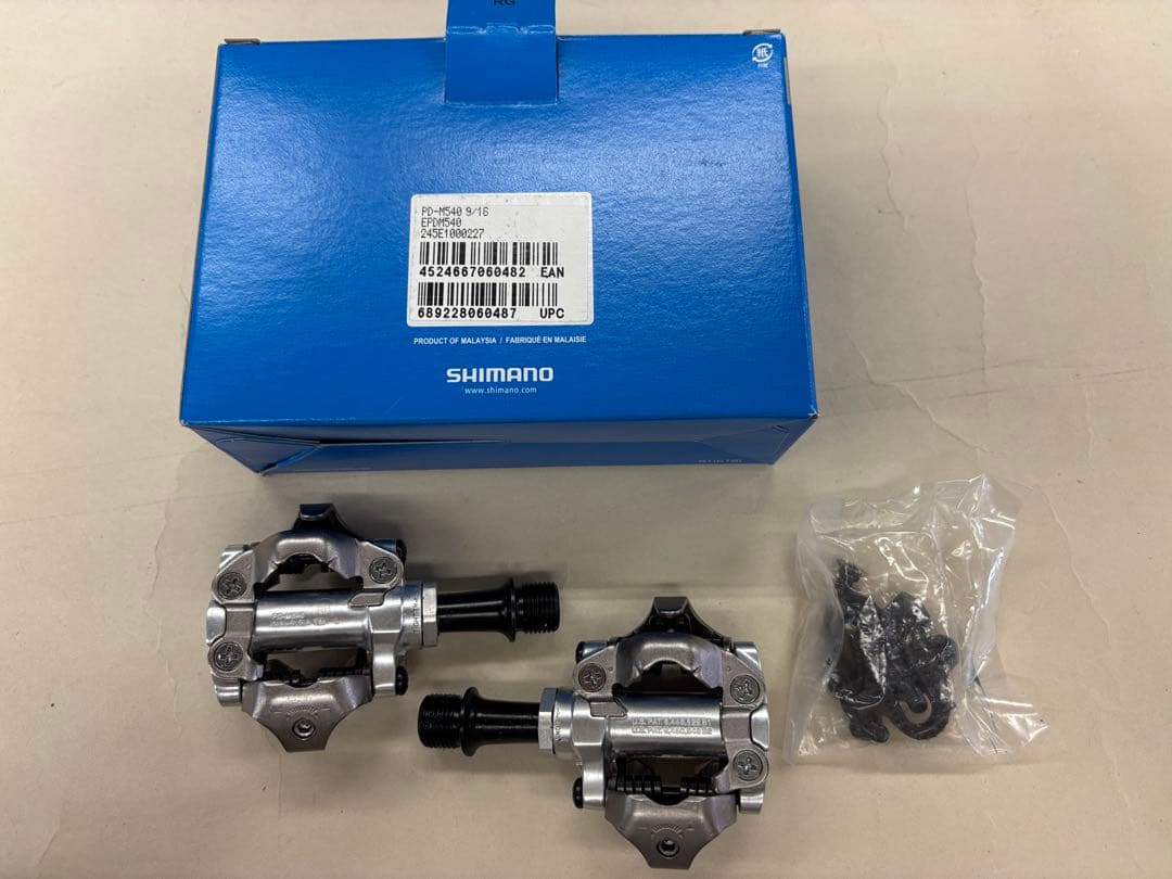 323【新品・未使用】 SHIMANO　ビンディングペダル 新型　PD-M540