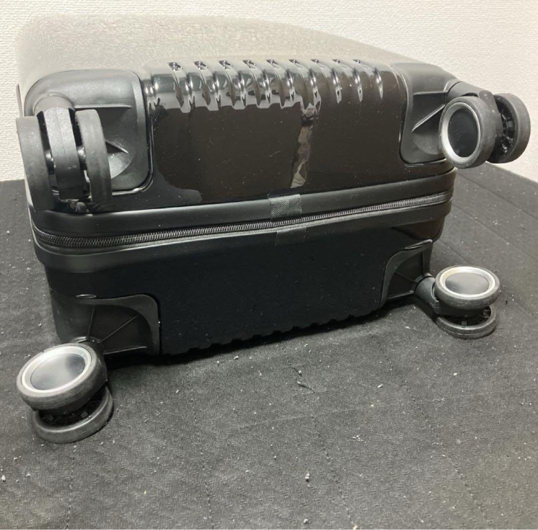 未使用✨メルセデス・ベンツ　キャリーケース　軽量　機内持込み可　非売品　ロゴ