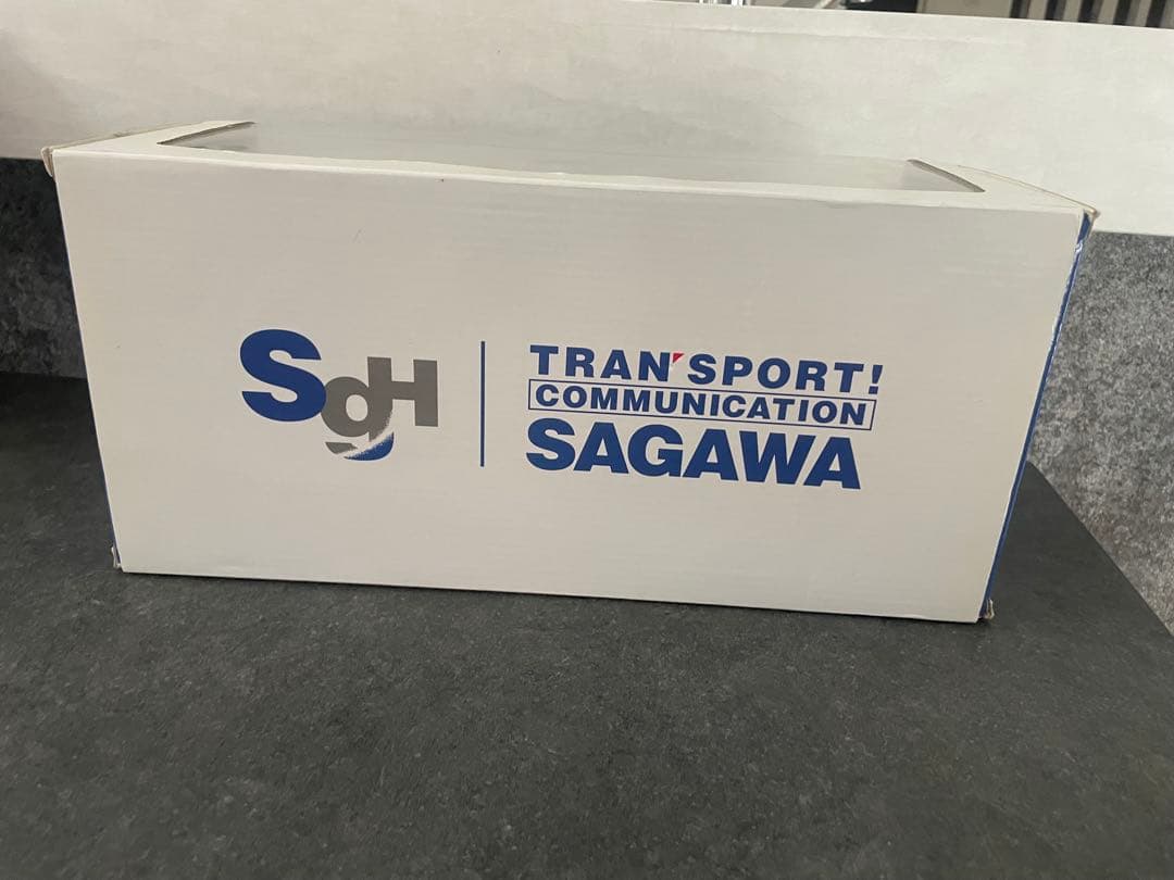 【非売品・新品】　佐川急便トラック　フィギュア