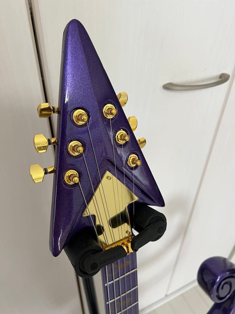 新品未使用プリンスprinceシンボルギター 美品　完動品エレキギター 激レア品