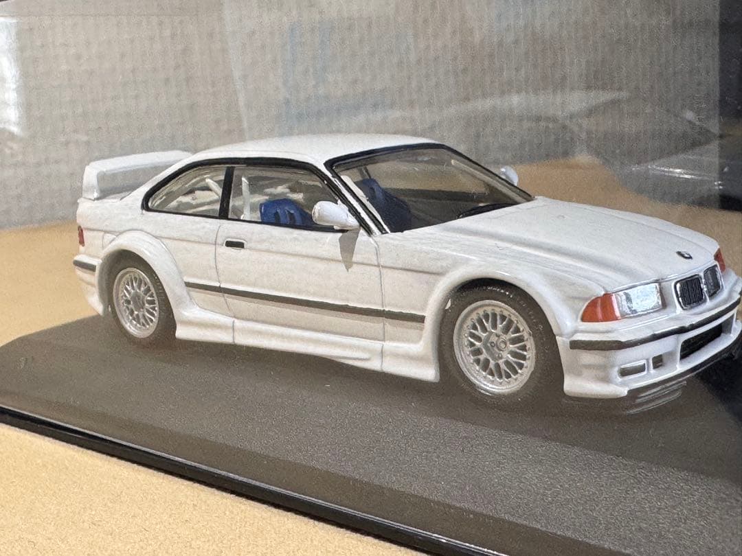  M3 GTR 1/43 スケール 白