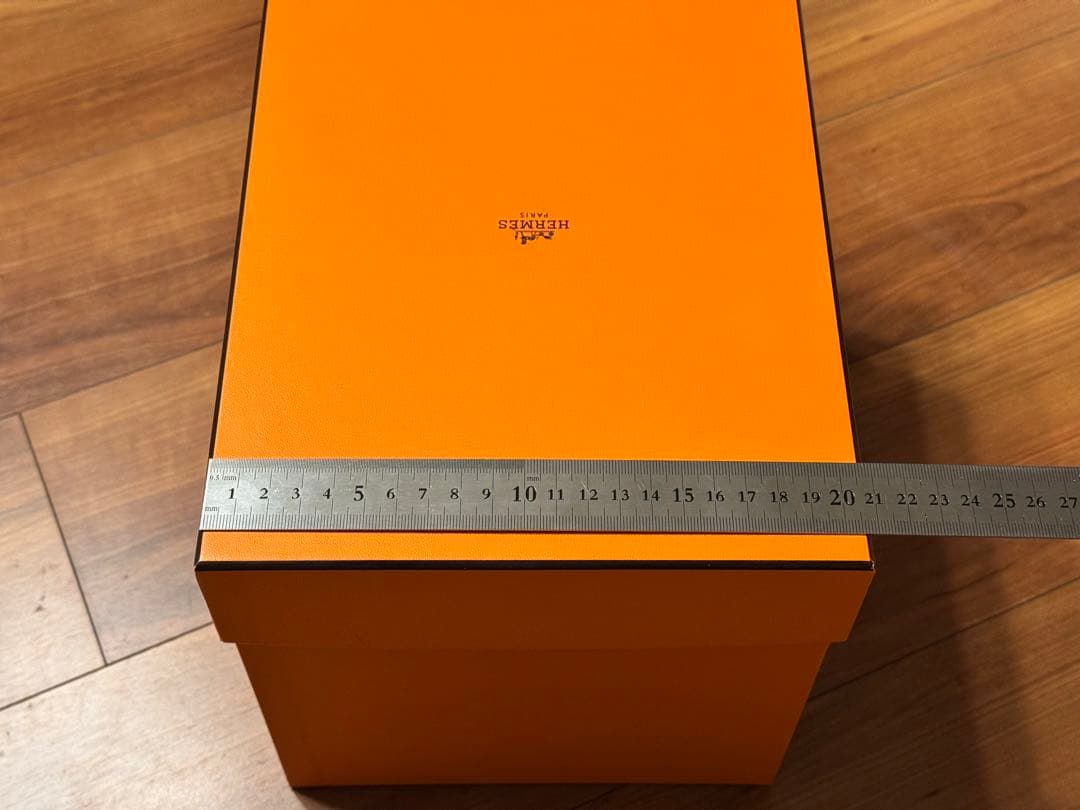 エルメスのオレンジ ギフトボックス (大)
