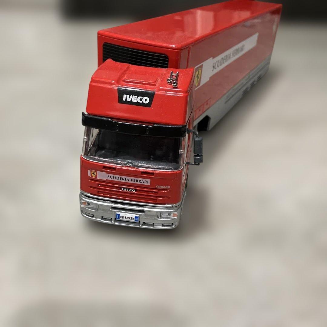 Ferrari Iveco トレーラー ミニカーセット　ジャンク品