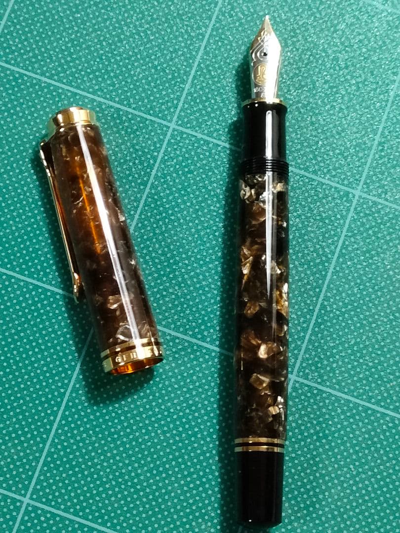 2017年　ペリカン　スーベレーン　m800 ルネッサンスブラウン　Fニブ