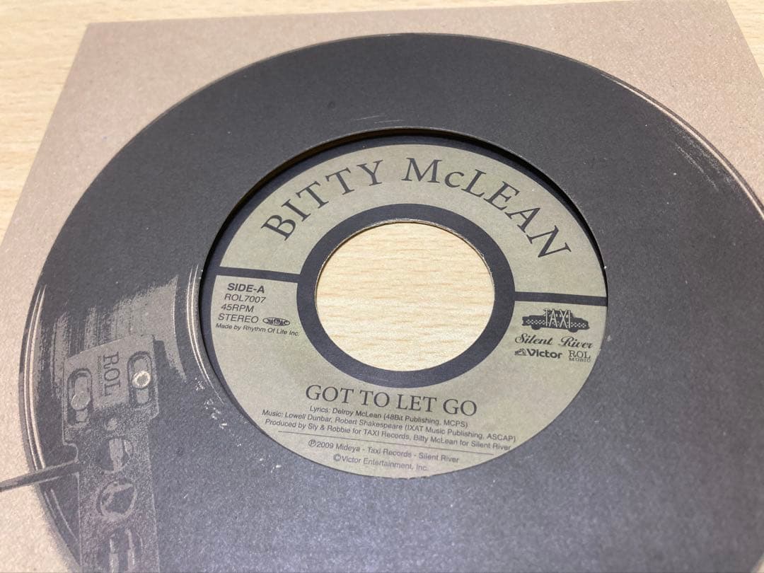 BITTY McLEAN GOT TO LET GO 7インチ 初回限定盤