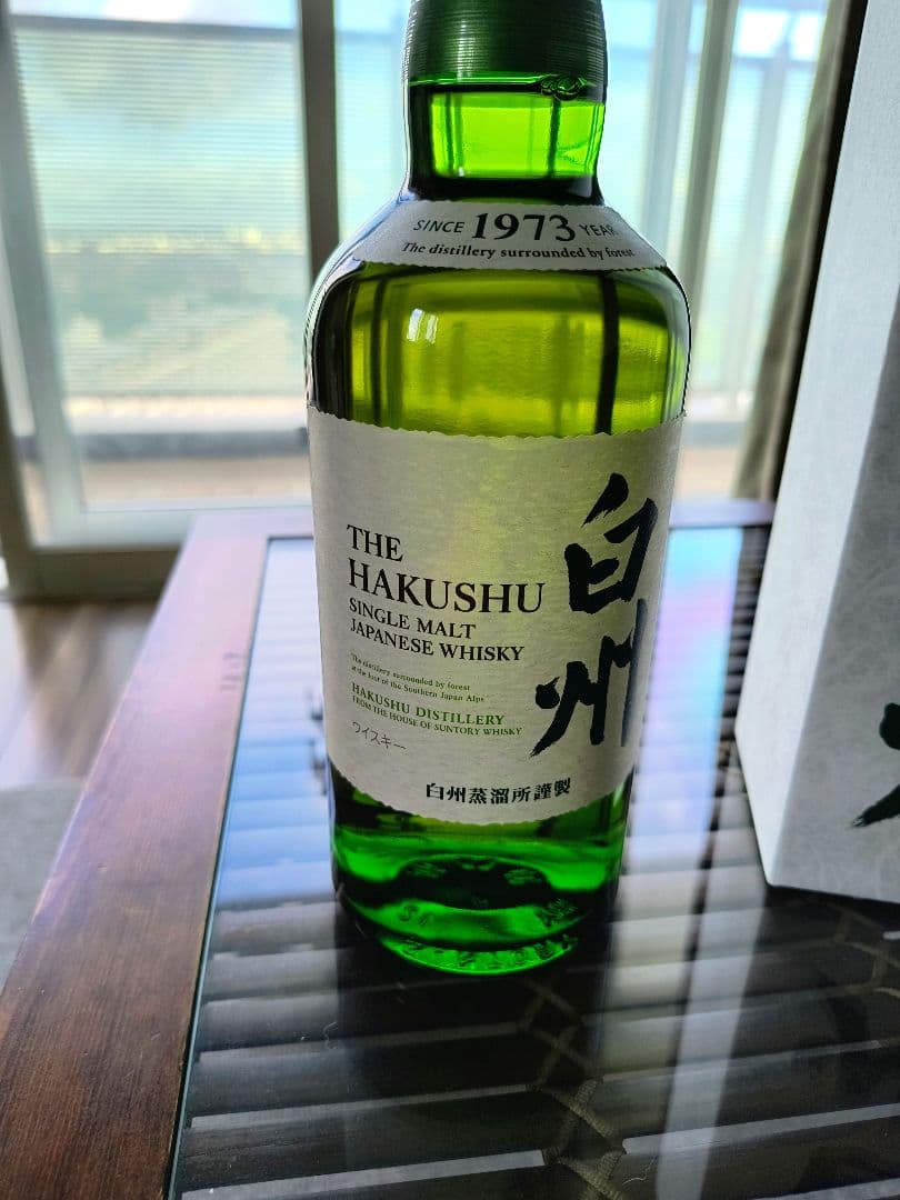 箱付き　未開封　白州　シングルモルトウイスキー　700ml