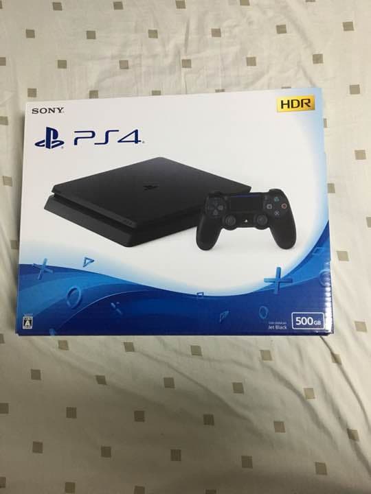 500GB ps4と、モンスターハンターWorld