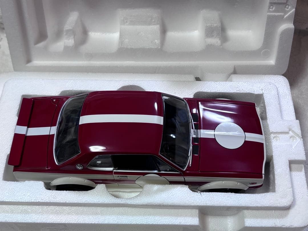 ミニカー NISSAN SKYLINE 2000GT-R. 1:18