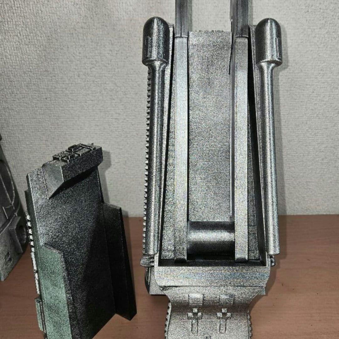 実物大　プレデター　リストブレイドガントレット　レプリカ　エイリアン