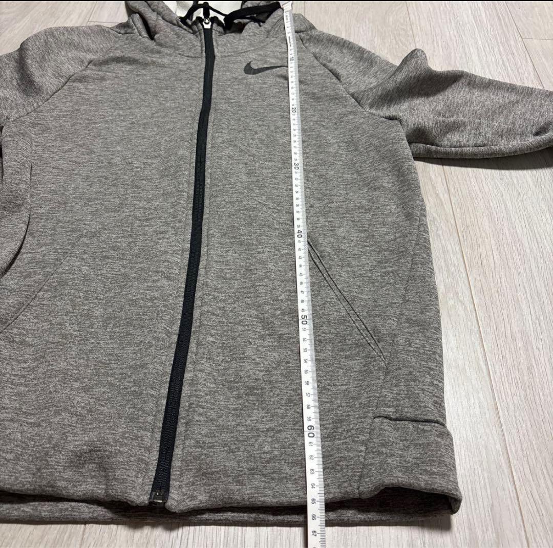 美品　NIKE グレー フード付きジャージ上下セット