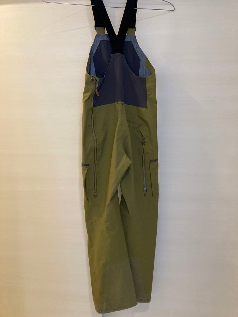 ノローナ　スキーウェア　スノーボードウェア　上下セット　レディース