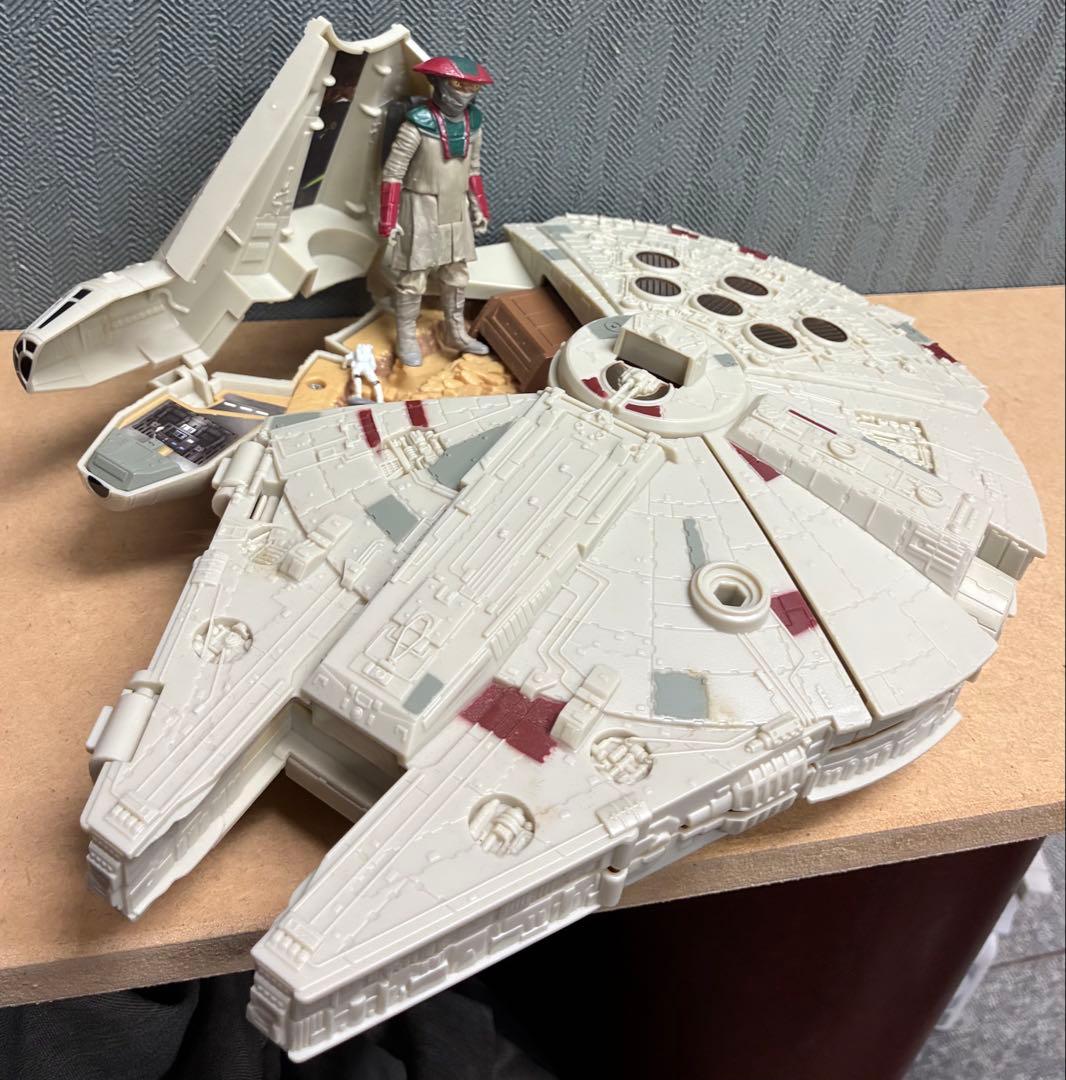 スター・ウォーズ エピソード1 フィギュアセット18個、ファルコン