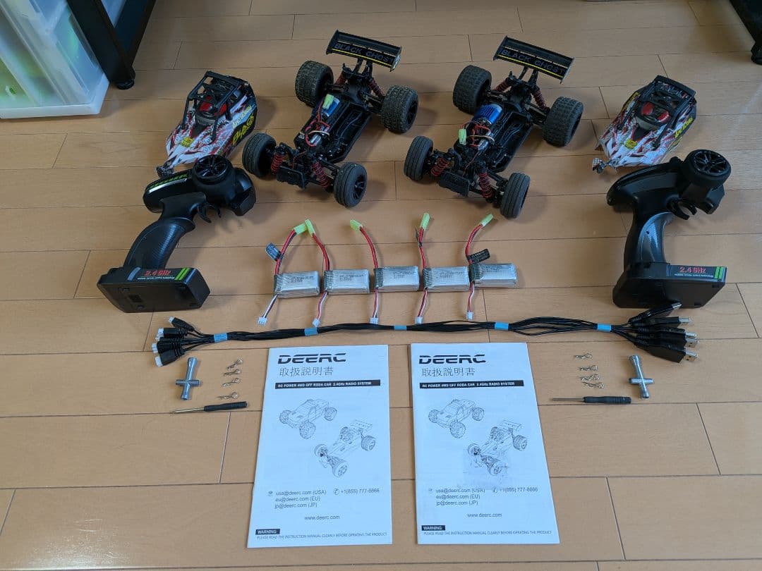 DEERC ラジコンカー オフロード 4WD 高速 40km/h RCカー