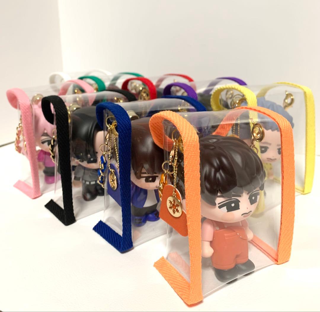 hachi☆　すのチルソフビポーチ　青　黒Man 渡辺翔太　目黒蓮