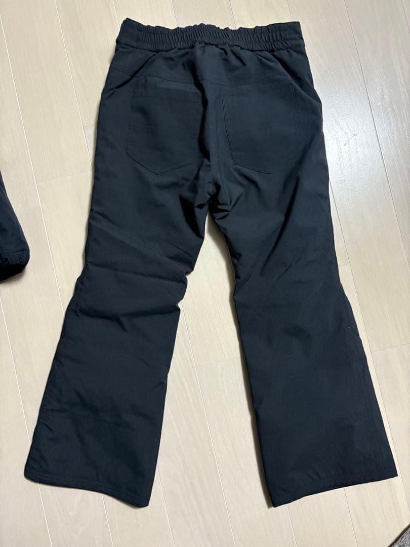 【QUIKSILVER】子ども用スノーウェア１３０サイズ