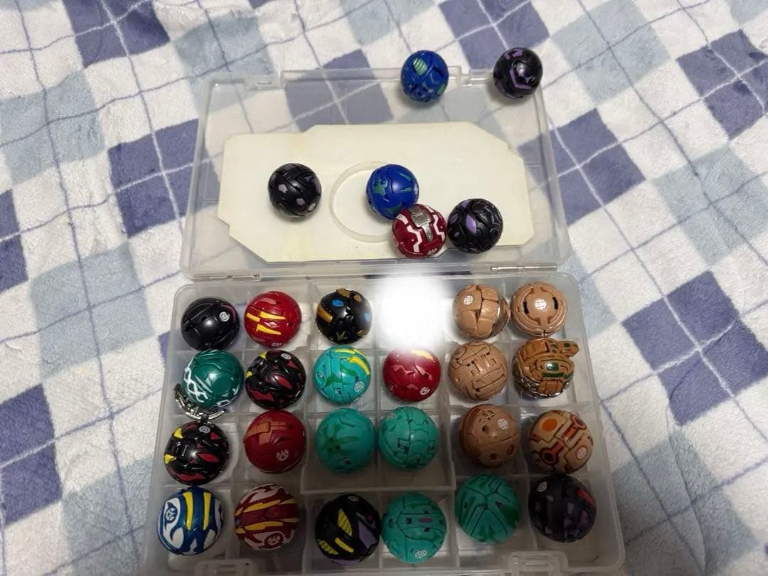 爆丸29個　アビリティカード45枚　ゲートカード27枚　爆丸ケース