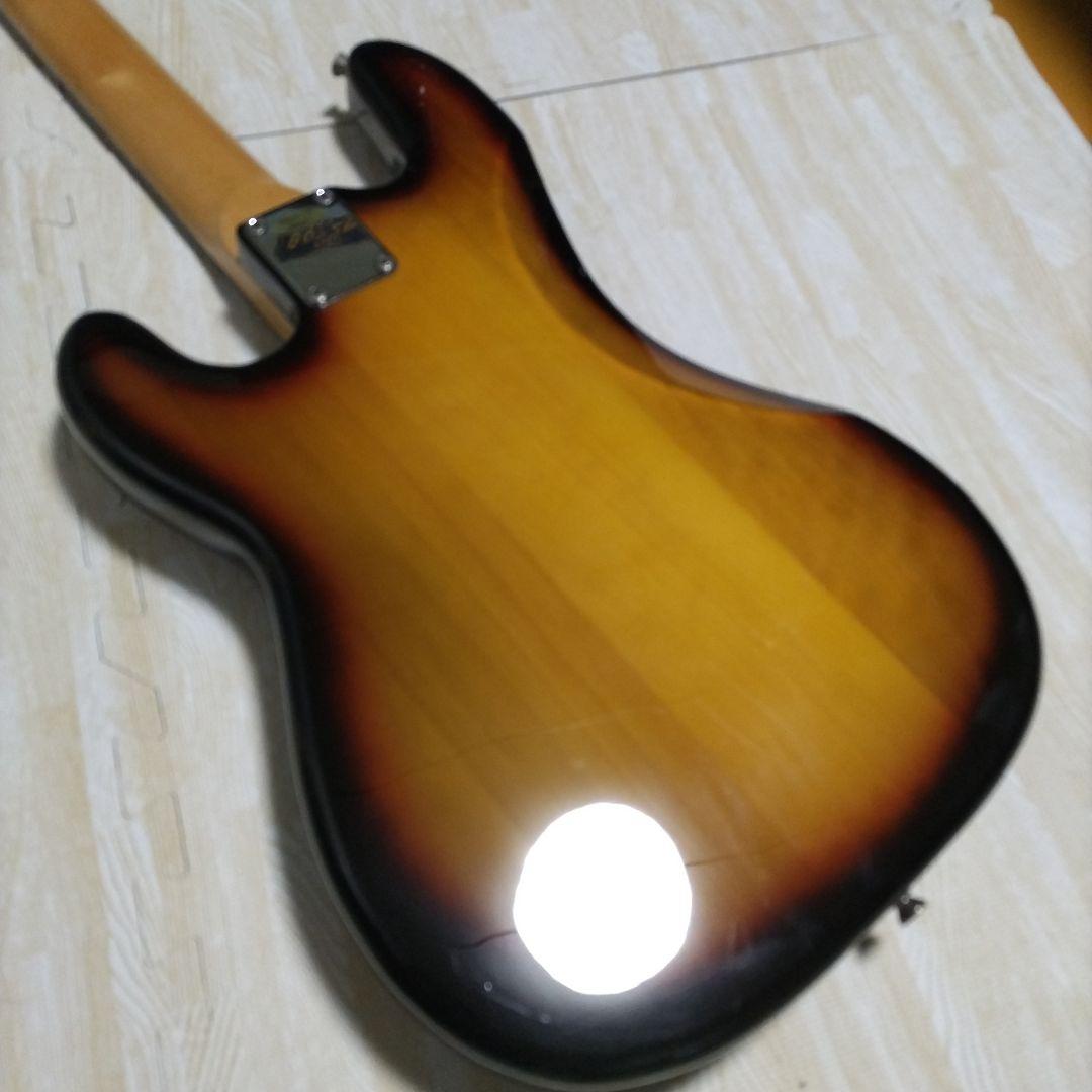 プレッションスタイル　サンバースト 4弦エレキベース