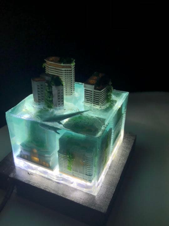 水没都市　クジラも泳ぐ　ジオラマ　LEDライト