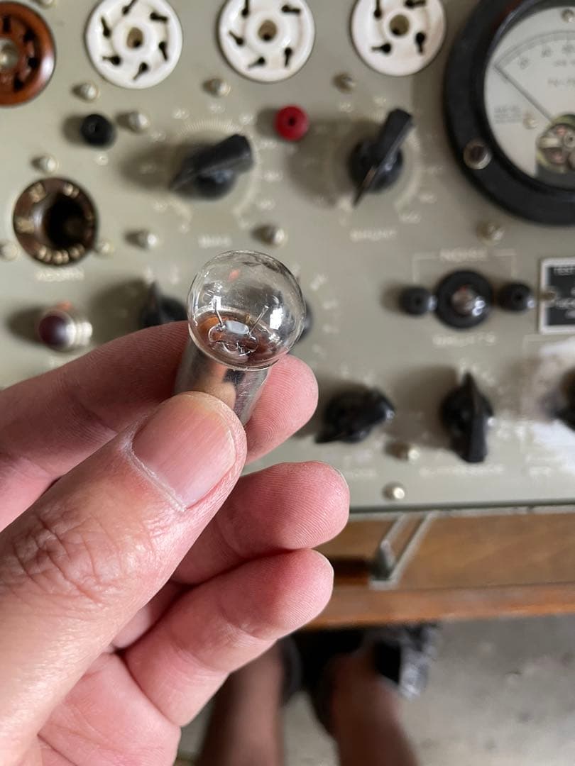 真空管試験機 TV-7B/U