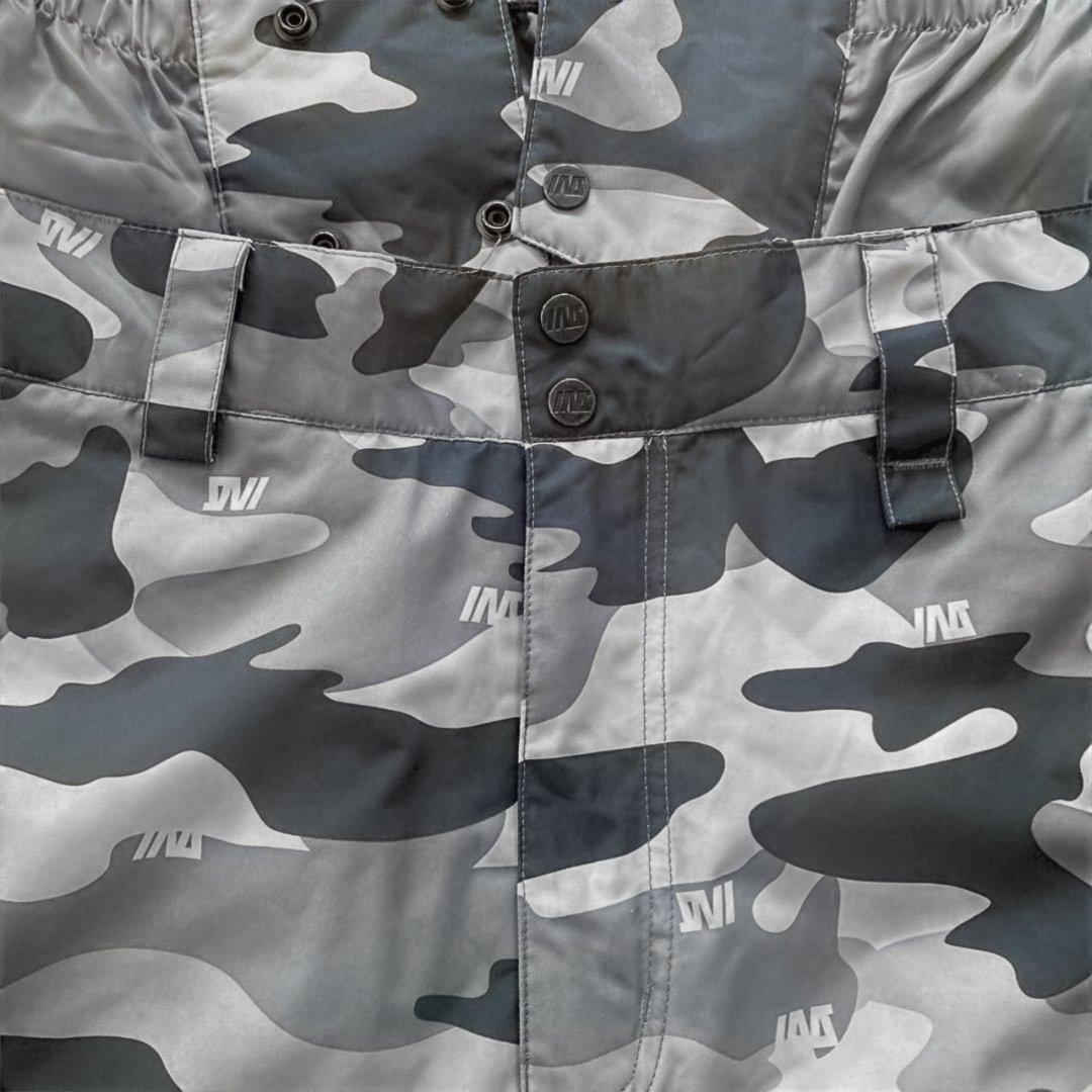 INSPECTIONIオレンジジャケット LL 迷彩パンツセット　2L