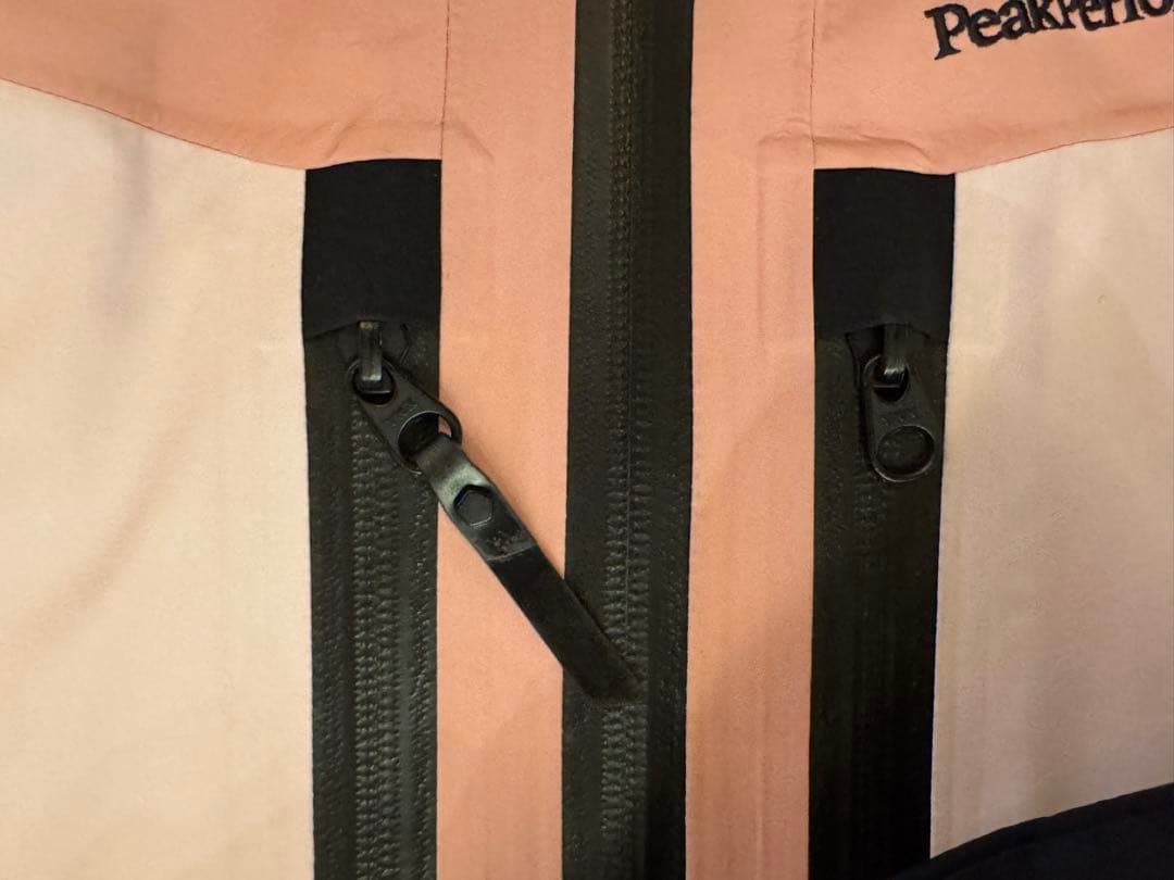 ピークパフォーマンス　GORE-TEXスノーウェア　上下セット