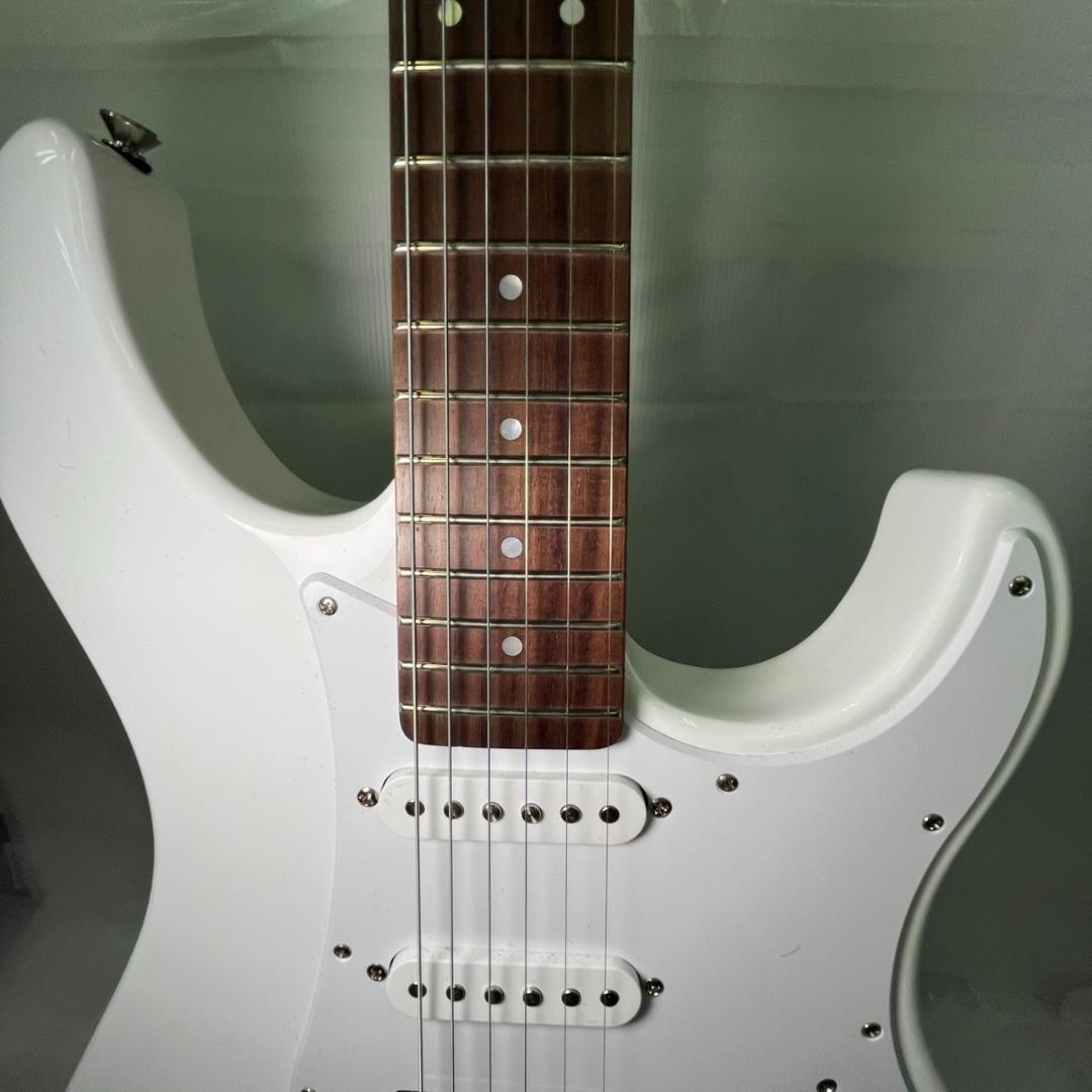 ち*鍋様 【美品】YAMAHA ヤマハ パシフィカ エレキギター PAC012