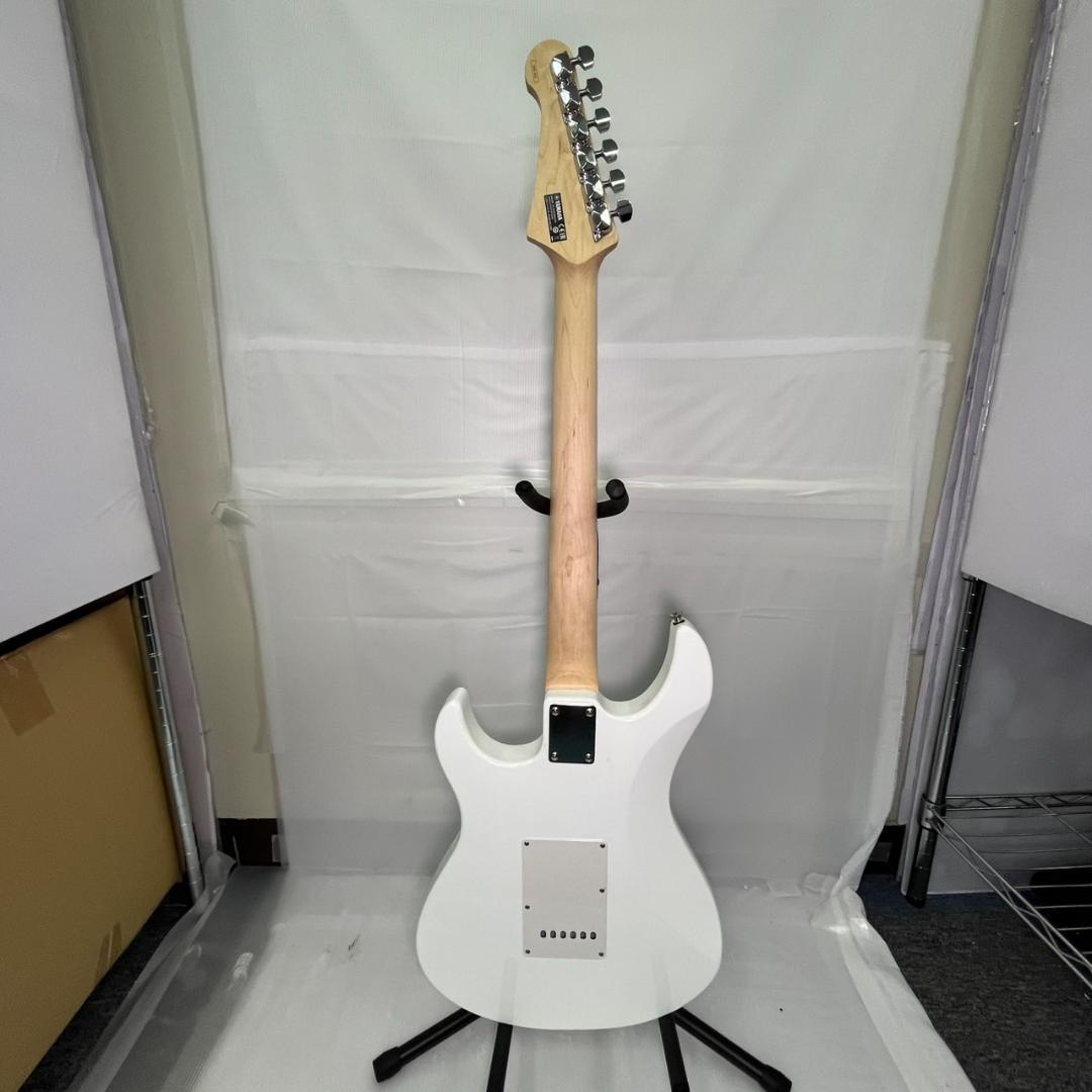 ち*鍋様 【美品】YAMAHA ヤマハ パシフィカ エレキギター PAC012