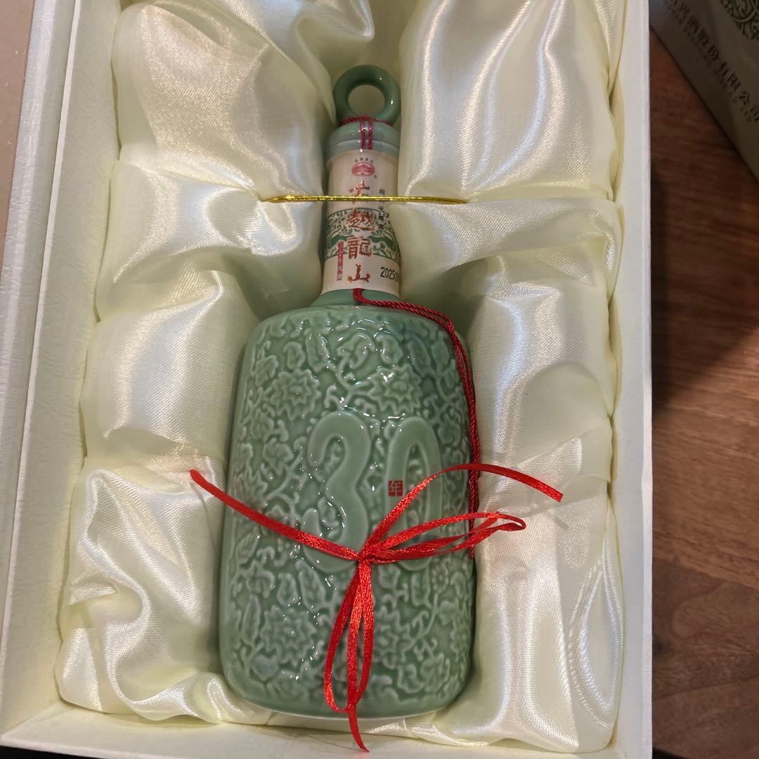 紹興酒　古越龍山 陳醸30年500ml 箱入り