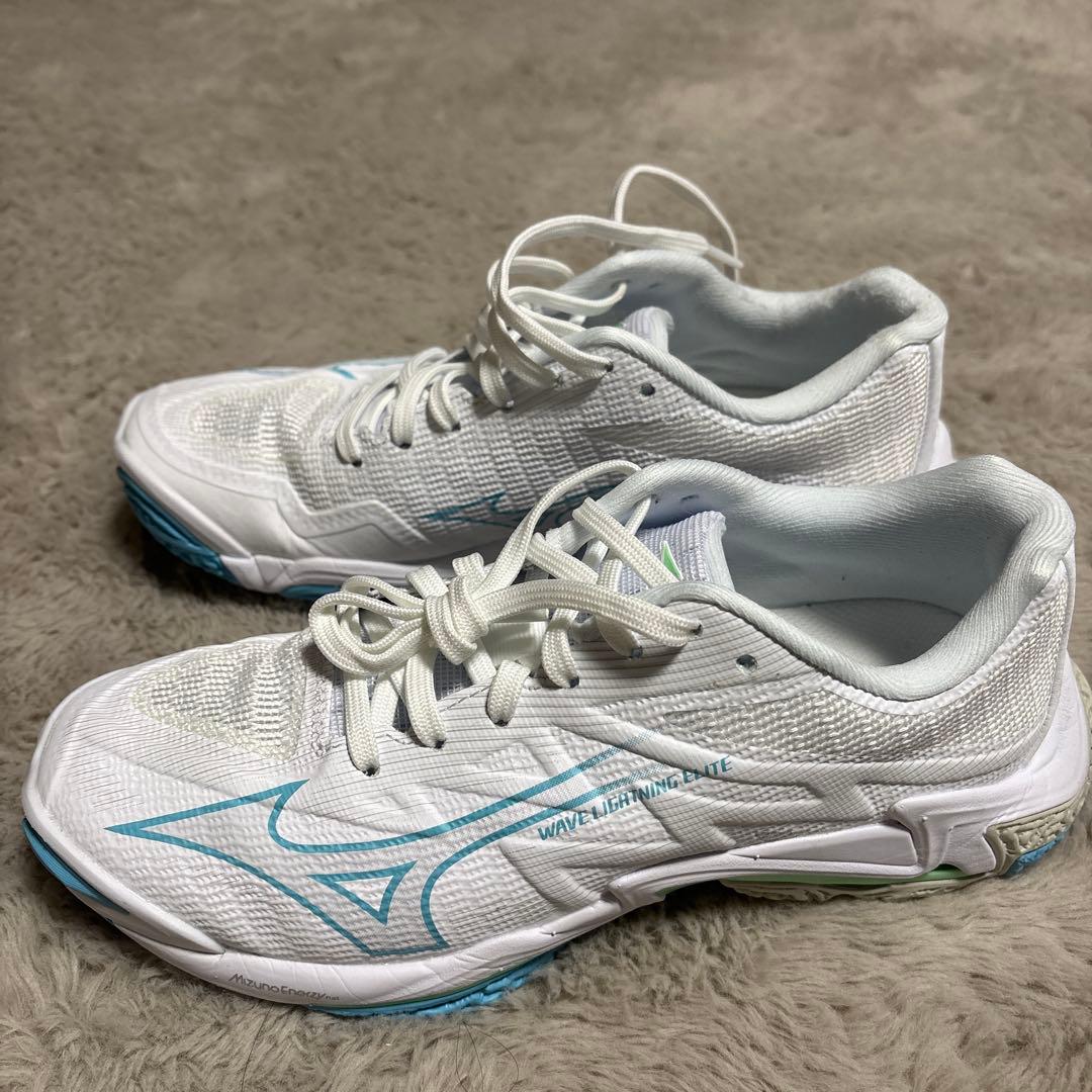 ミズノウェーブライトニングエリートバレーシューズ23.5cmV1GA260056