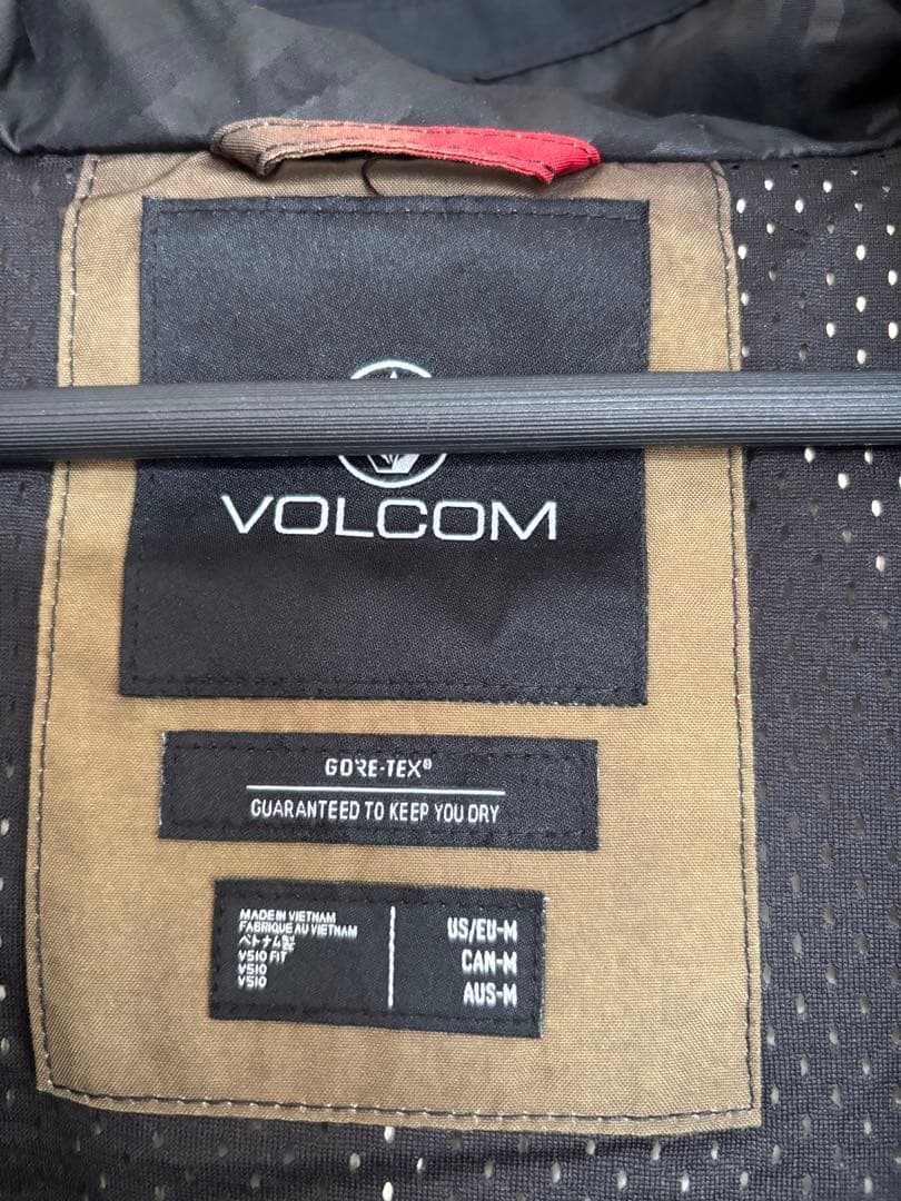 【VOLCOM】スノーボード ウエア GORE-TEX（USED）