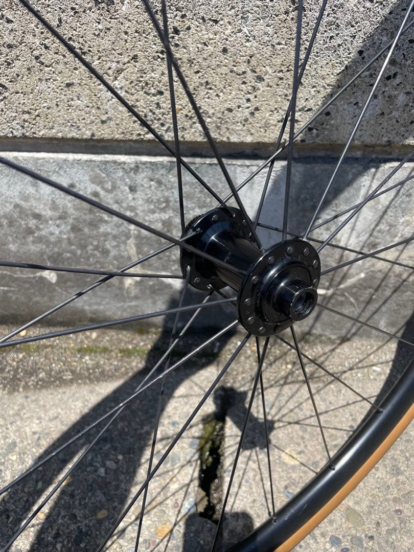 DT Swiss R470 タイヤ付 GravelKing 30c チューブレス