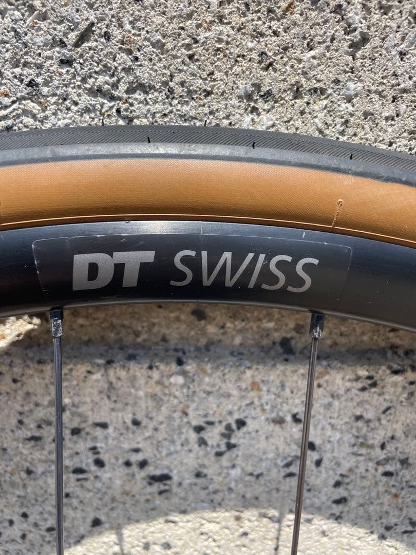 DT Swiss R470 タイヤ付 GravelKing 30c チューブレス