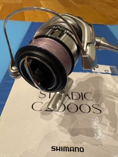 SHIMANO 19 STRADIC C2000S スピニングリール e115