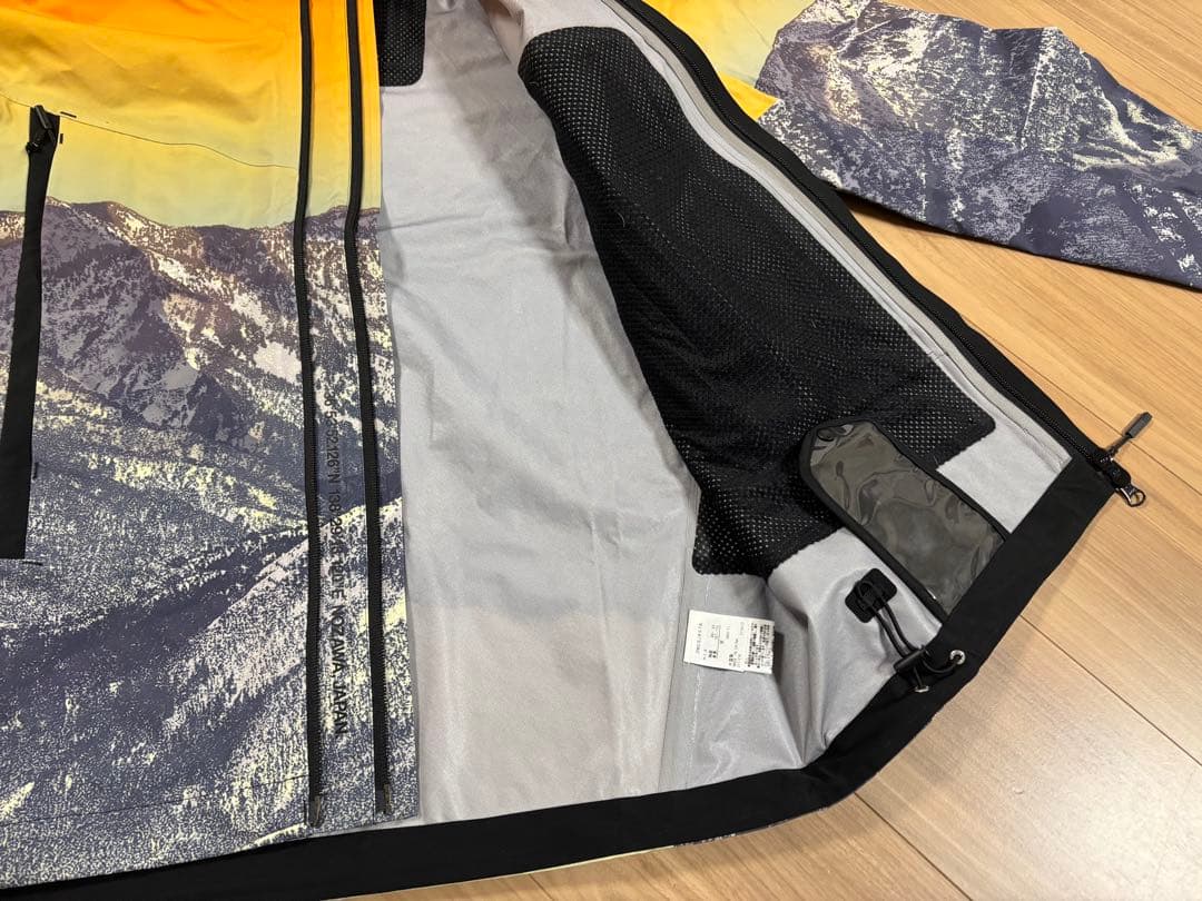 ★コラボ限定・定価7万・美品★お洒落　デサント　スキーウエア SAJ デモ技術選