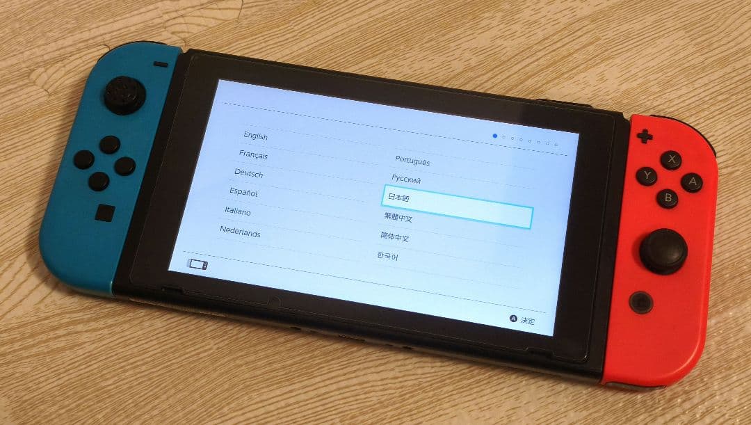 【おまけ多数】Nintendo Switchネオンブルー・ネオンレッドKABAA