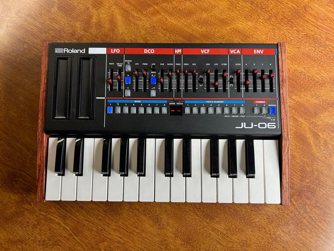 Roland Boutique JU-06 シンセ/JUNO 106 ローランド