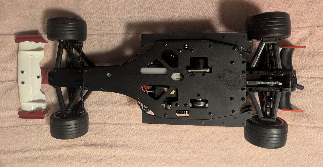 Ferrari F1カー エンジンラジコンカー 約1/18スケール