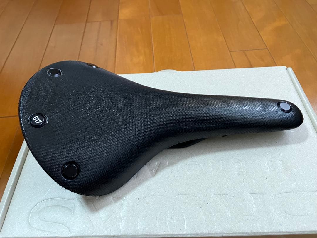BROOKS カンビウムオールウェザーC17 黒